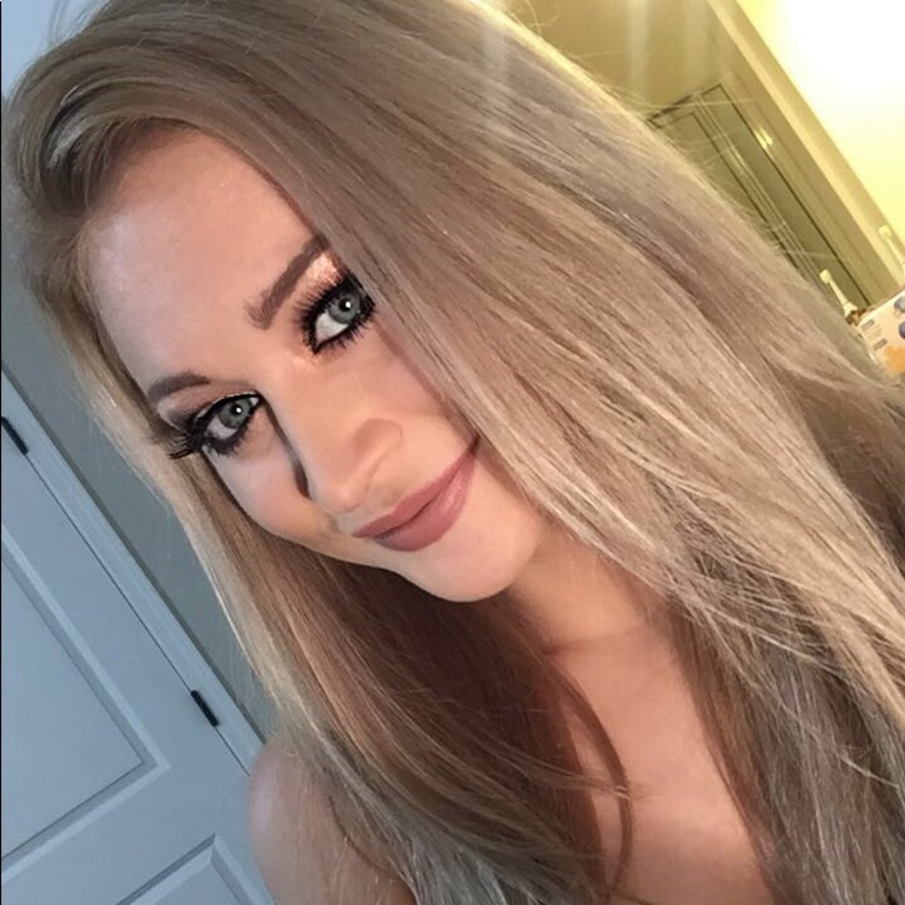 Meet your Posher, Bailey